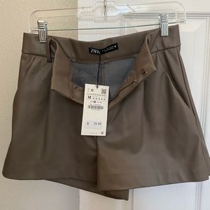 Zara - Faux Leather Shorts in Taupe